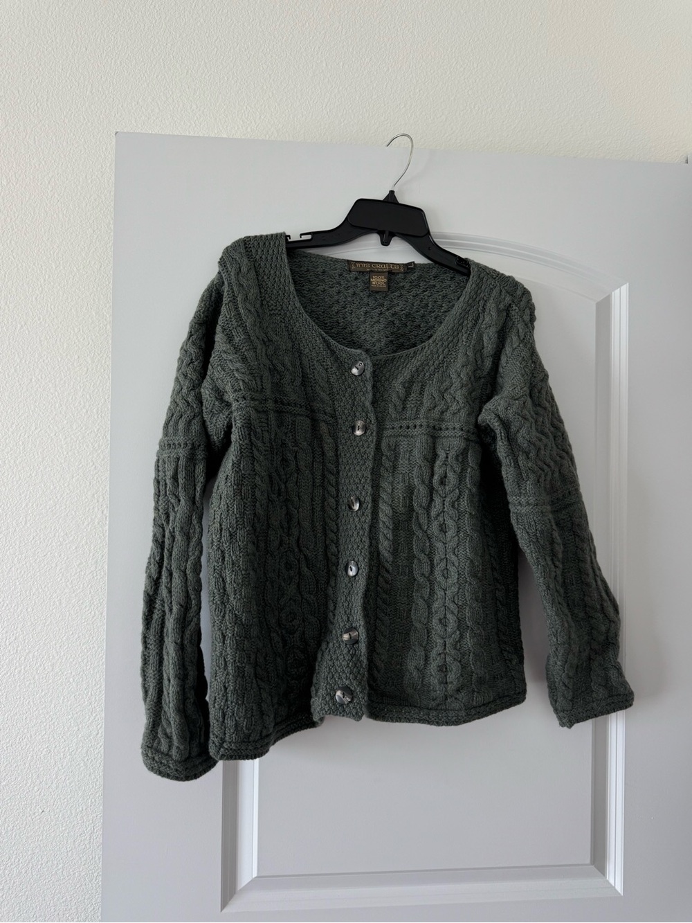 INIS CRAFTS 100% MERINO WOOL CARDIGAN SIZE L